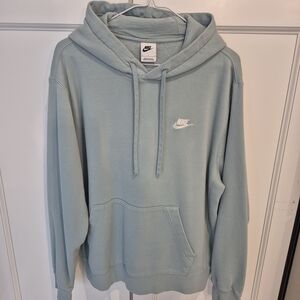 Nike Club Fleece Hoodie in Light Turquoise
